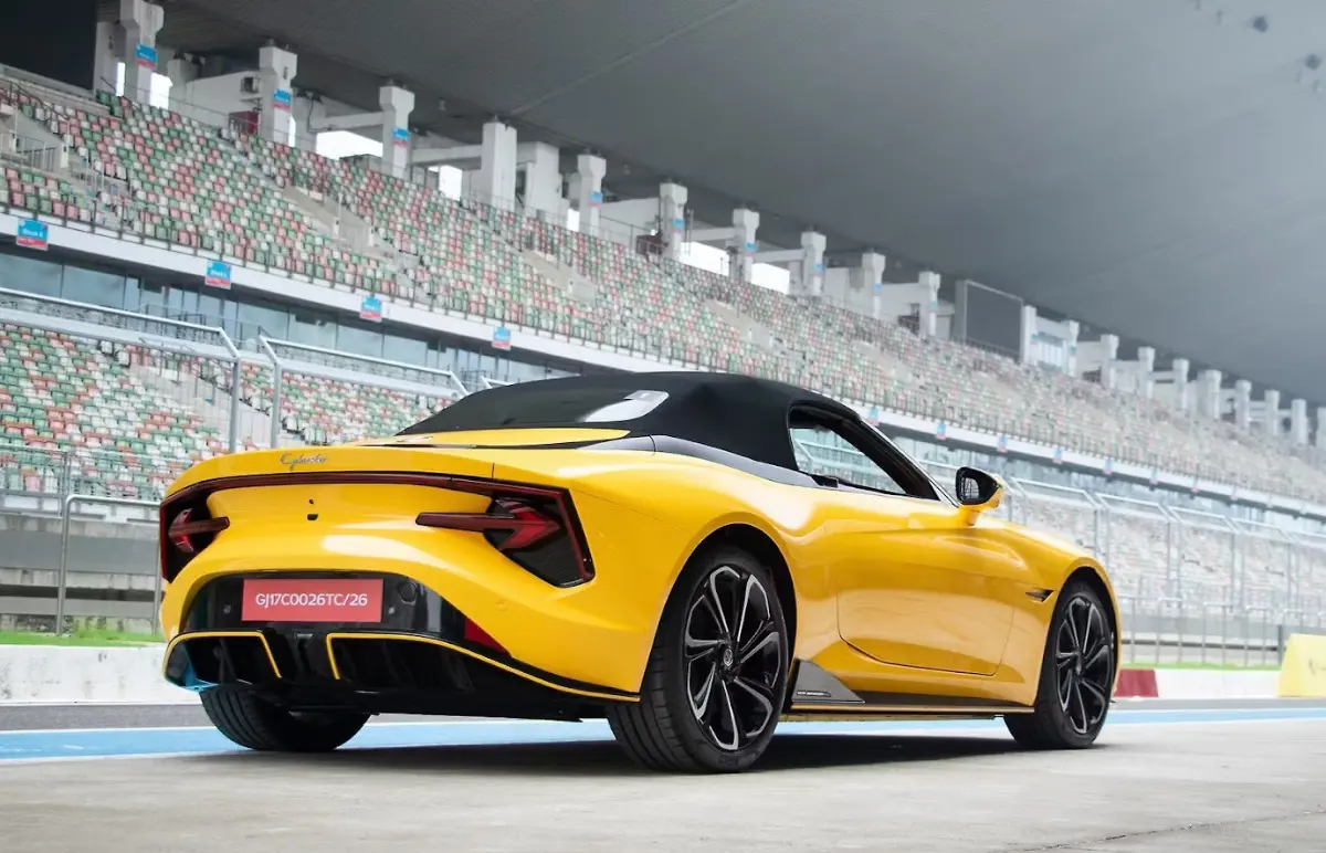 MG Cyberster Pros and Cons Explained